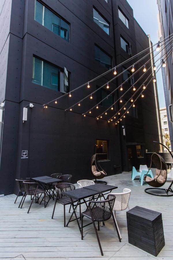 Canvas Black Guesthouse بوسان المظهر الخارجي الصورة