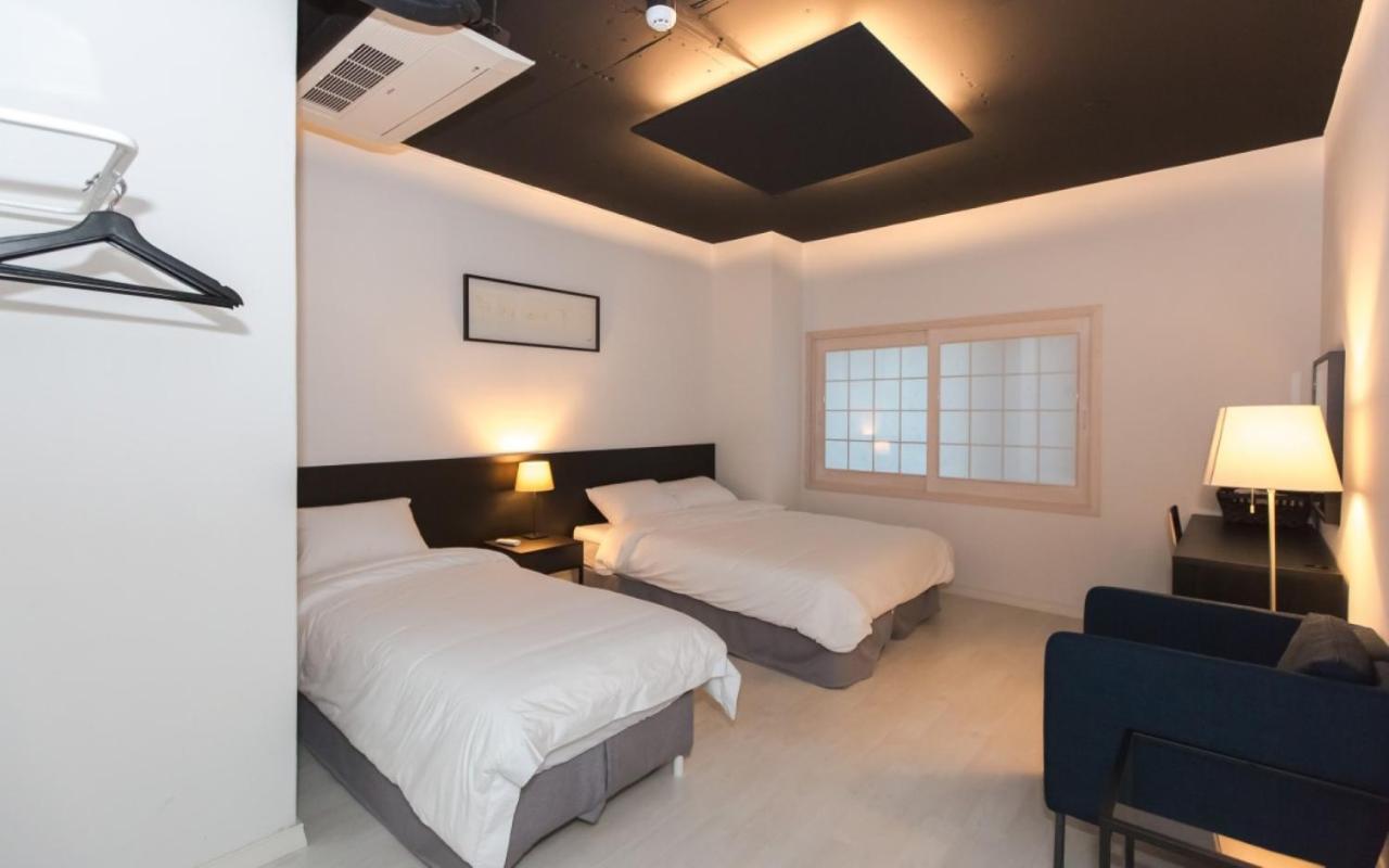 Canvas Black Guesthouse بوسان المظهر الخارجي الصورة